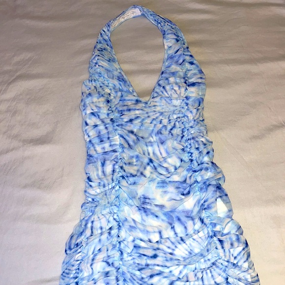 Women's backless dress - Picture 4 of 5